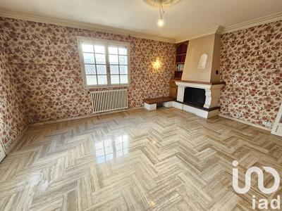 Maison - 220 m² - 14 pièces