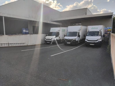 Local d'activité / Entrepôt - 800 m²