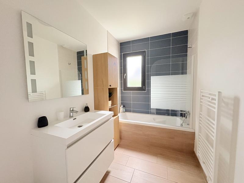 Maison - 101 m² - 5 pièces