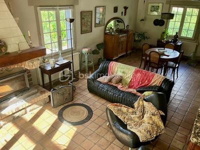 Maison - 169 m² - 8 pièces