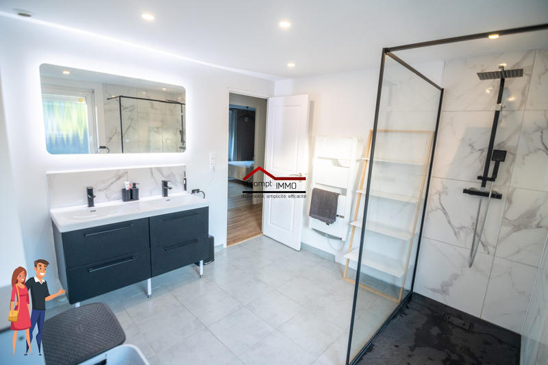 Maison - 110 m² - 6 pièces