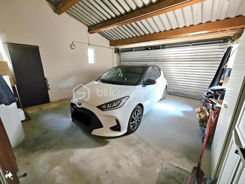 Maison - 210 m² - 6 pièces