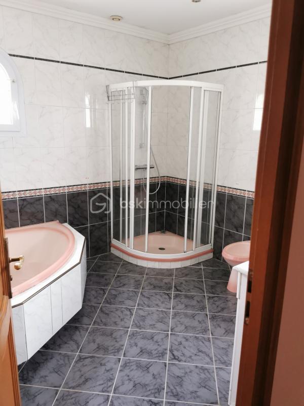 Villa - 140 m² - 5 pièces