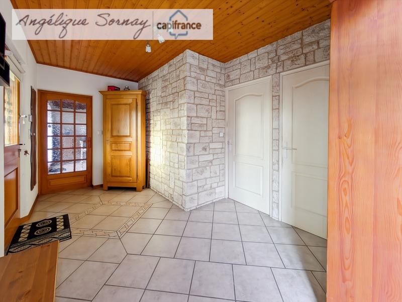 Maison - 210 m² - 8 pièces