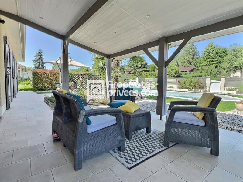 Maison - 186 m² - 9 pièces