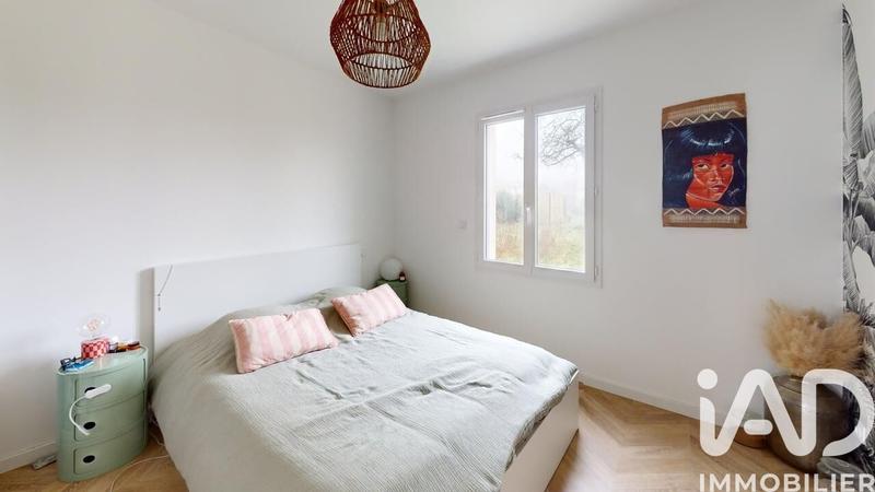 Maison - 96 m² - 5 pièces