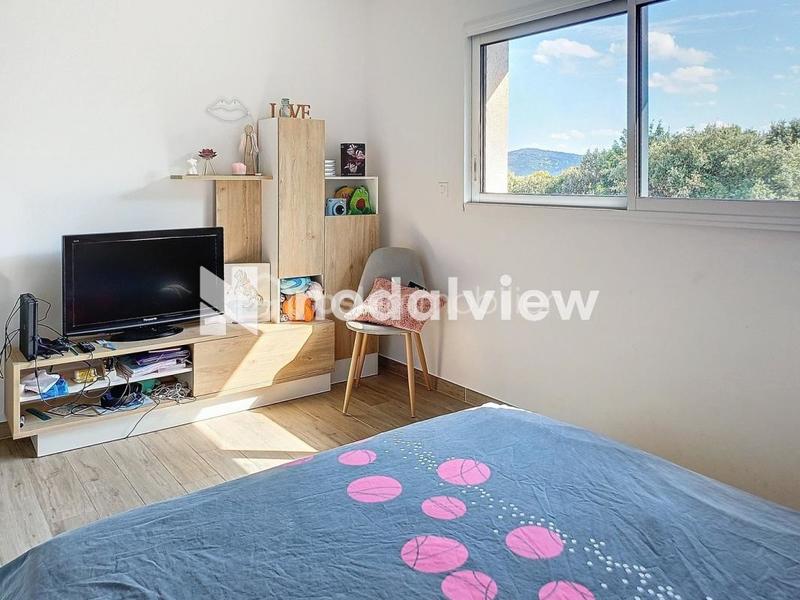 Villa - 220 m² - 8 pièces