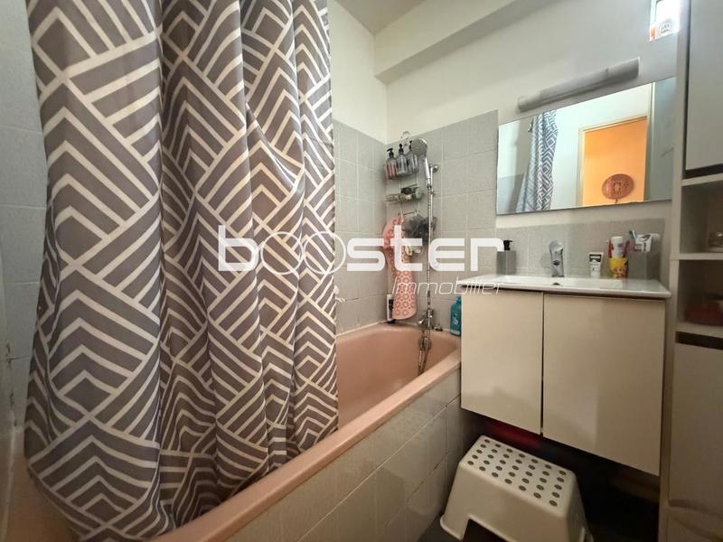 Appartement ancien - 66 m² - 3 pièces