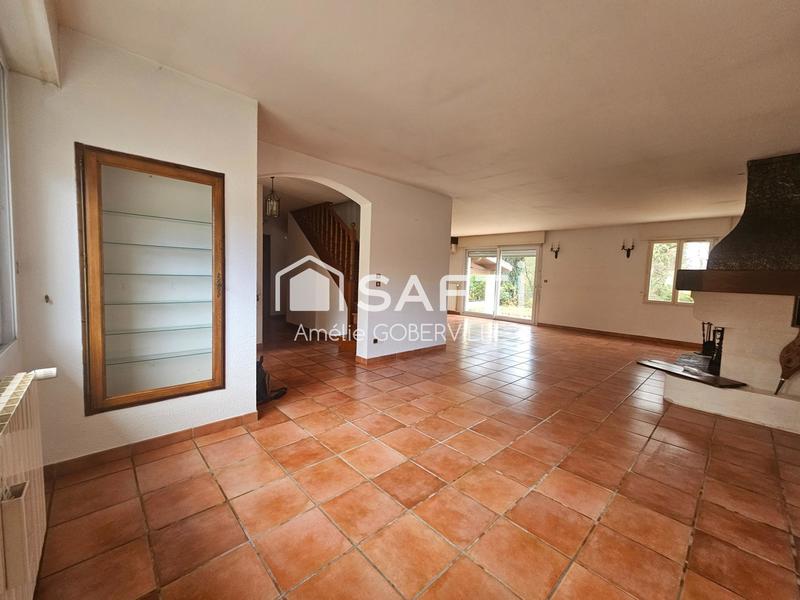 Maison - 157 m² - 7 pièces