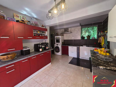 Mas - 200 m² - 5 pièces