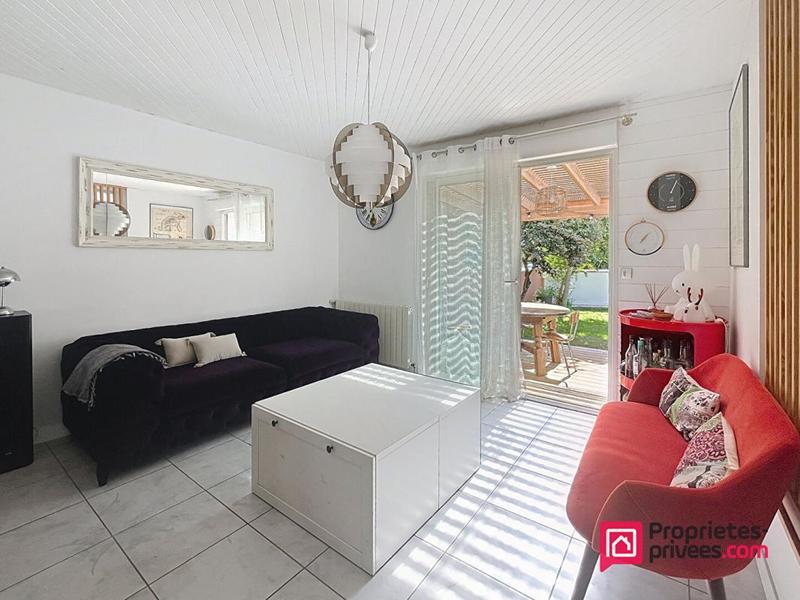 Maison - 174 m² - 8 pièces