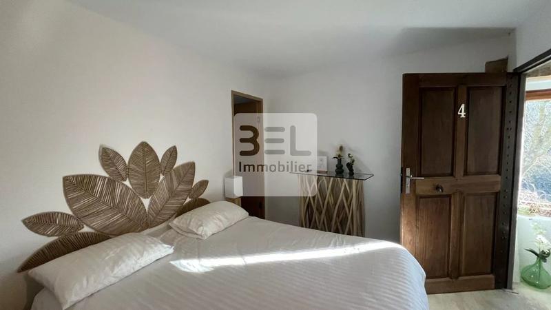 Mas - 245 m² - 9 pièces