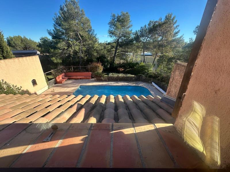 Maison traditionnelle - 268 m² - 9 pièces