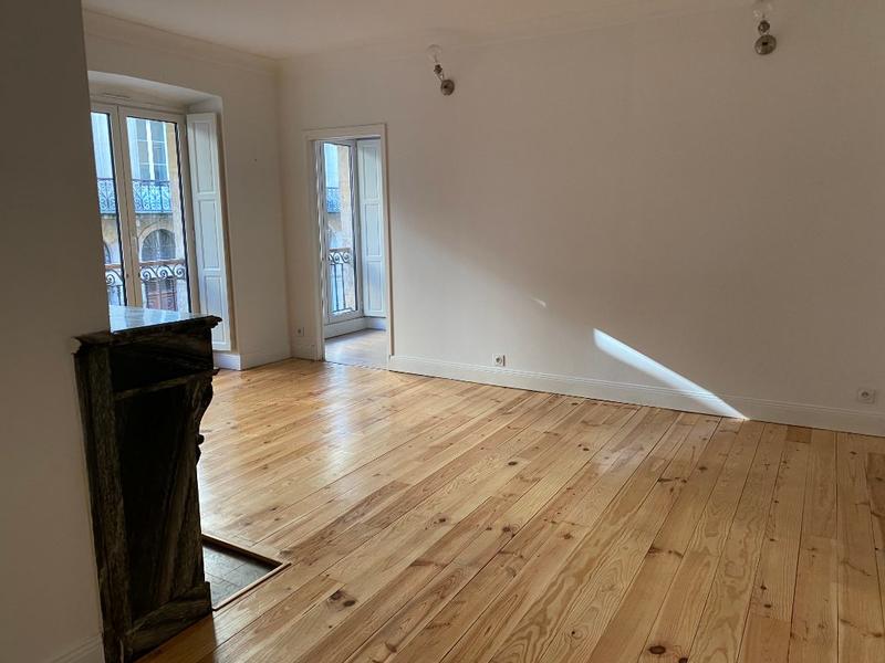 Appartement - 86 m² - 4 pièces