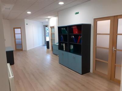 Bureau - 297 m² - 6 pièces