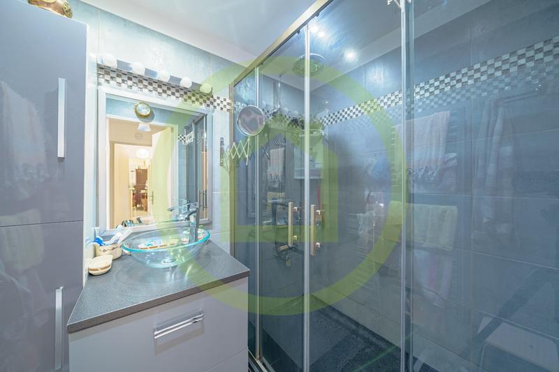 Appartement - 77 m² - 4 pièces