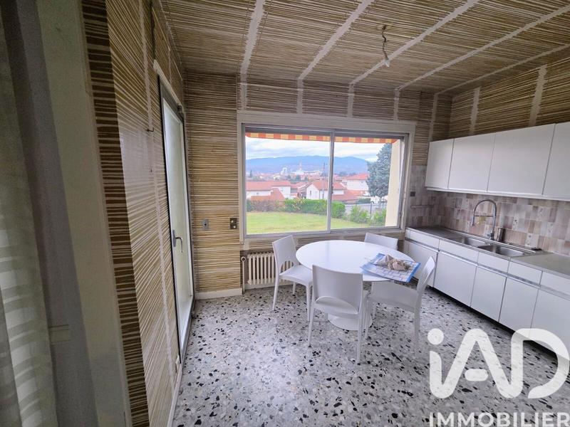 Maison - 209 m² - 7 pièces