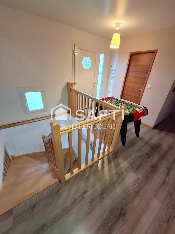 Maison - 383 m² - 22 pièces