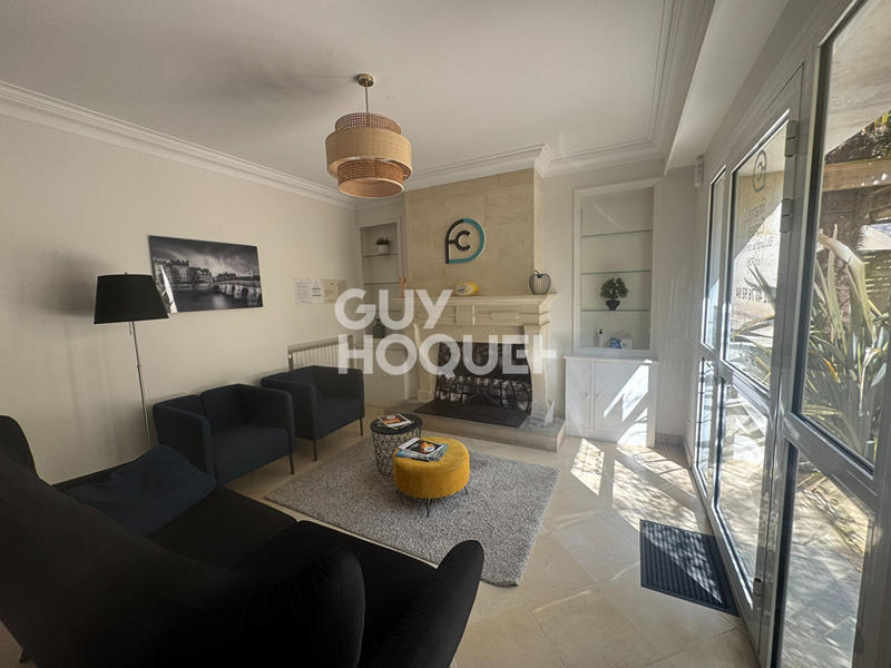 Local commercial - 158 m² - 6 pièces