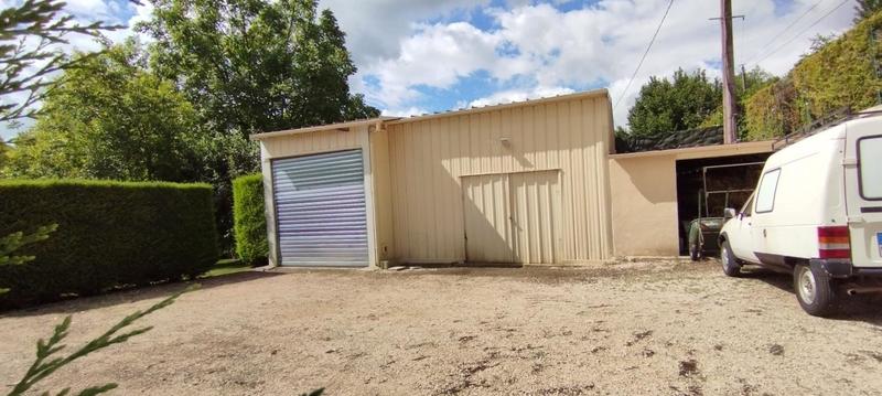 Propriété - 240 m² - 6 pièces