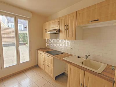 Appartement - 88 m² - 5 pièces