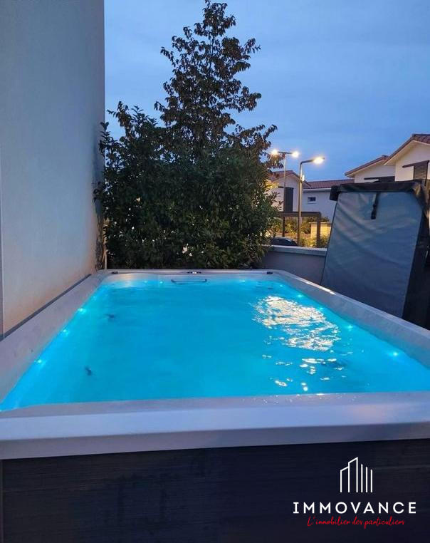 Maison - 85 m² - 4 pièces