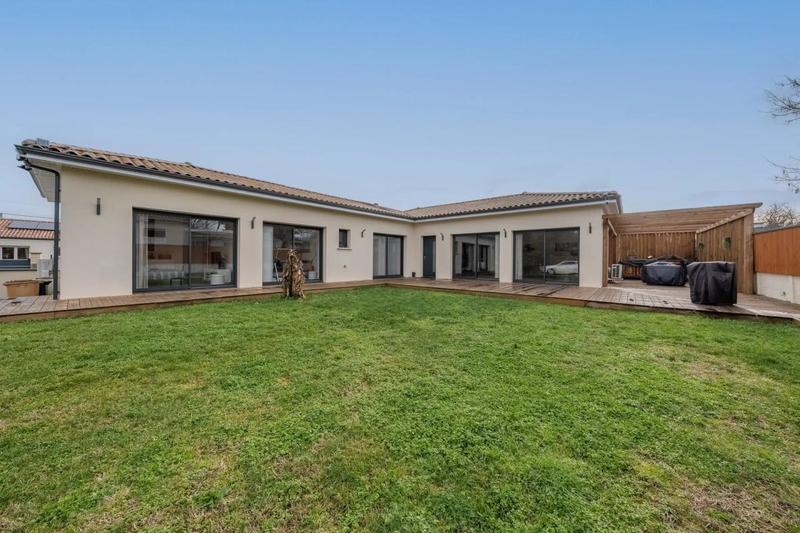 Maison d'architecte - 175 m² - 5 pièces