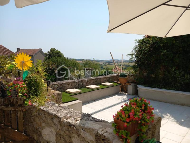 Propriété - 181 m² - 5 pièces