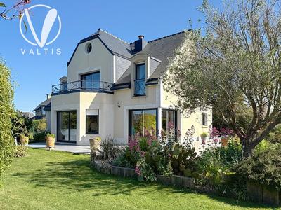 Maison contemporaine - 173 m² - 7 pièces