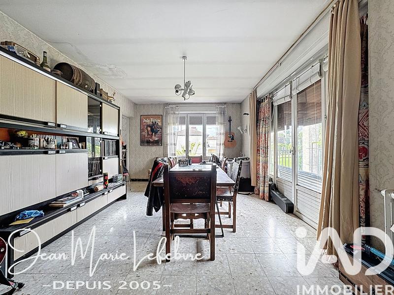 Maison - 99 m² - 5 pièces