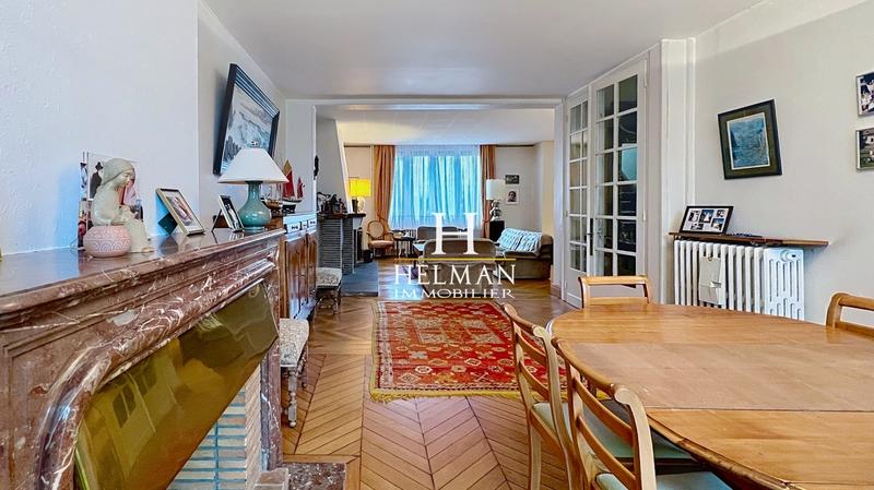 Maison - 424 m² - 9 pièces