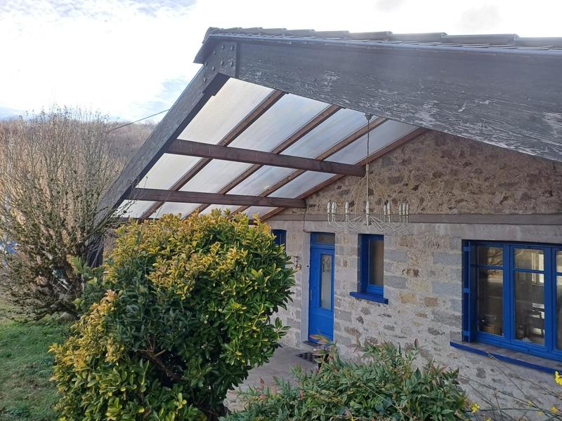 Maison - 168 m² - 9 pièces