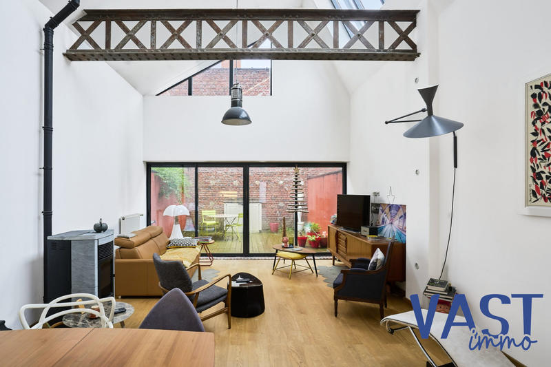 Loft - 127 m² - 4 pièces