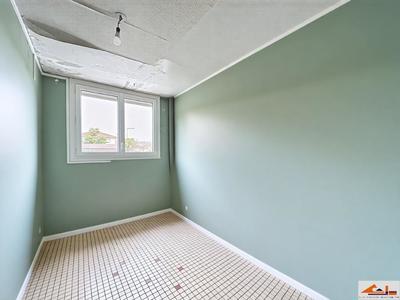 Appartement - 82 m² - 5 pièces