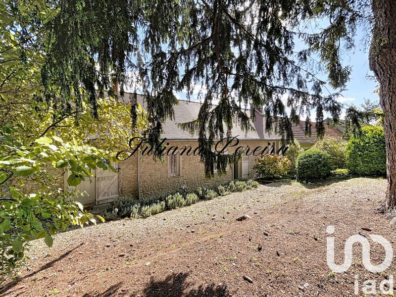 Maison - 216 m² - 9 pièces