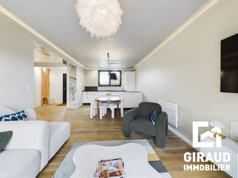 Maison - 108 m² - 6 pièces