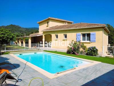 Maison - 173 m² - 7 pièces