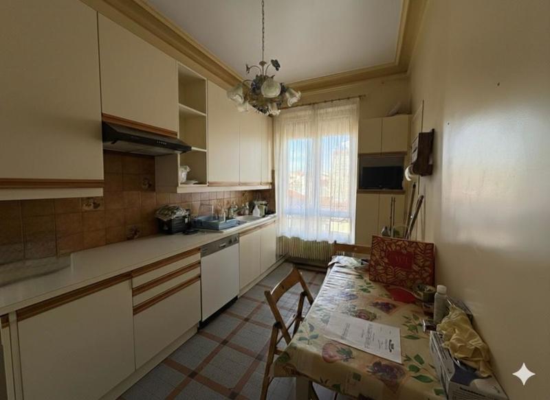 Appartement - 92 m² - 2 pièces