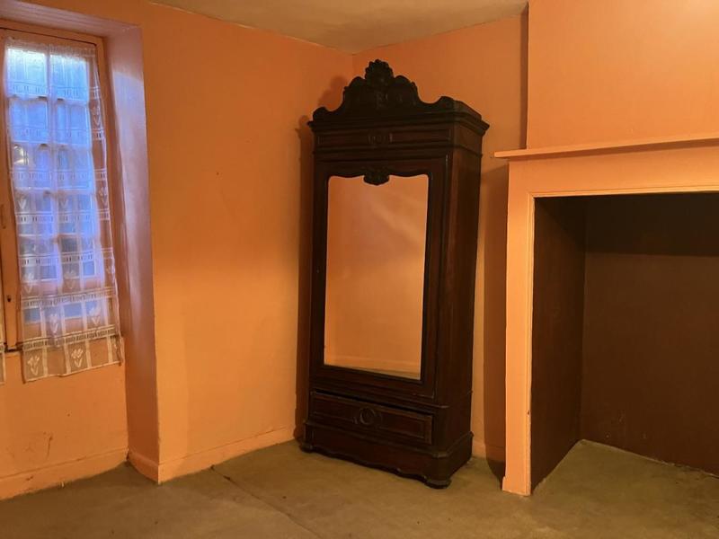 Immeuble - 1 m² - 7 pièces