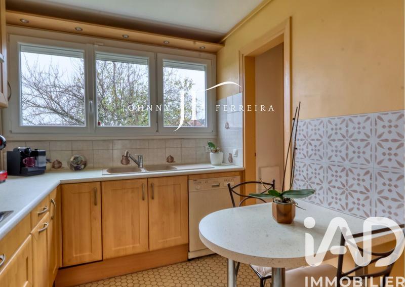 Appartement - 94 m² - 4 pièces