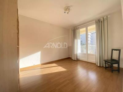 Appartement - 117 m² - 5 pièces