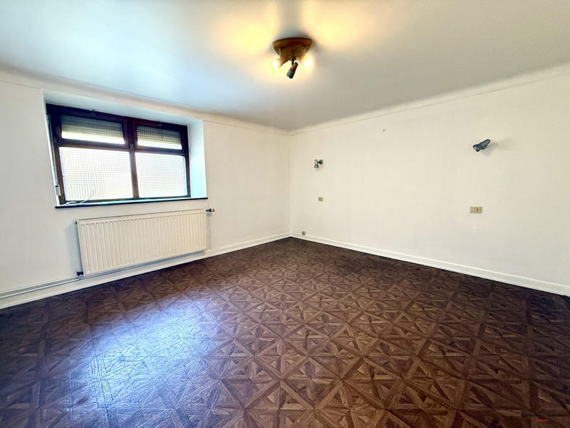 Appartement - 99 m² - 4 pièces