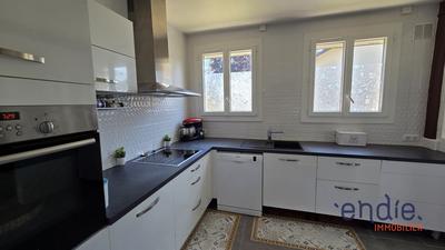 Pavillon - 115 m² - 7 pièces