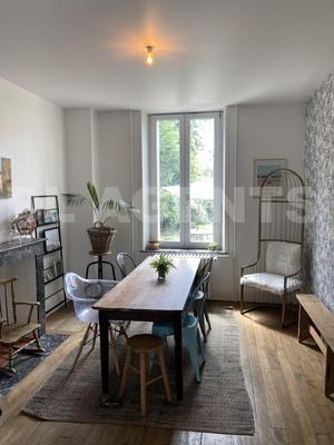 Maison - 98 m² - 6 pièces