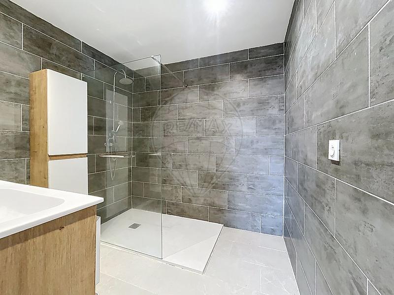 Appartement - 102 m² - 5 pièces