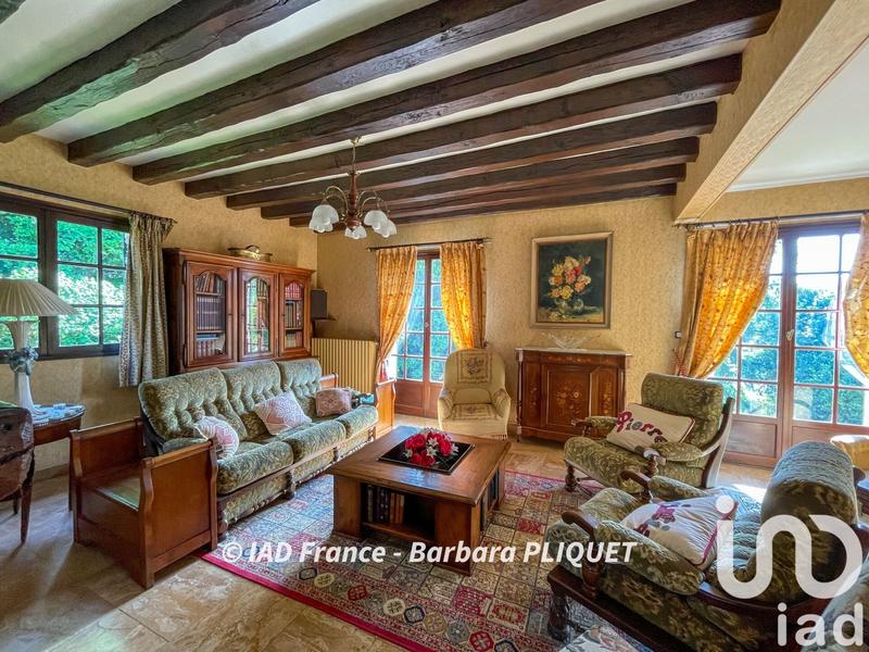 Maison - 232 m² - 8 pièces