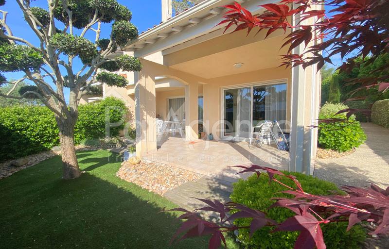 Appartement - 95 m² - 4 pièces