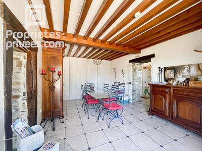 Maison - 320 m² - 9 pièces