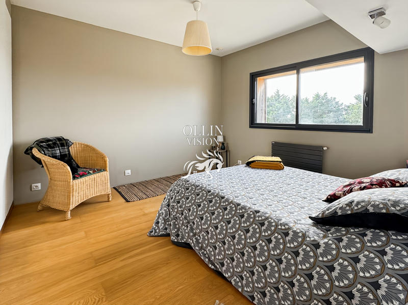 Villa - 200 m² - 6 pièces