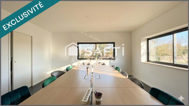 Local commercial - 780 m² - 25 pièces